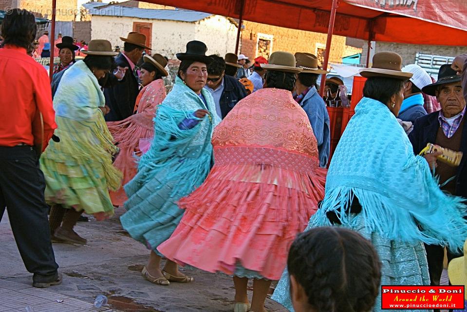 PERU - Village festivity on the road to Puno  - 13.jpg